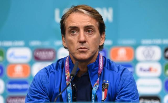 九游体育视频回放-曼奇尼：意式传控不一样 骂因莫比莱是因为他重要